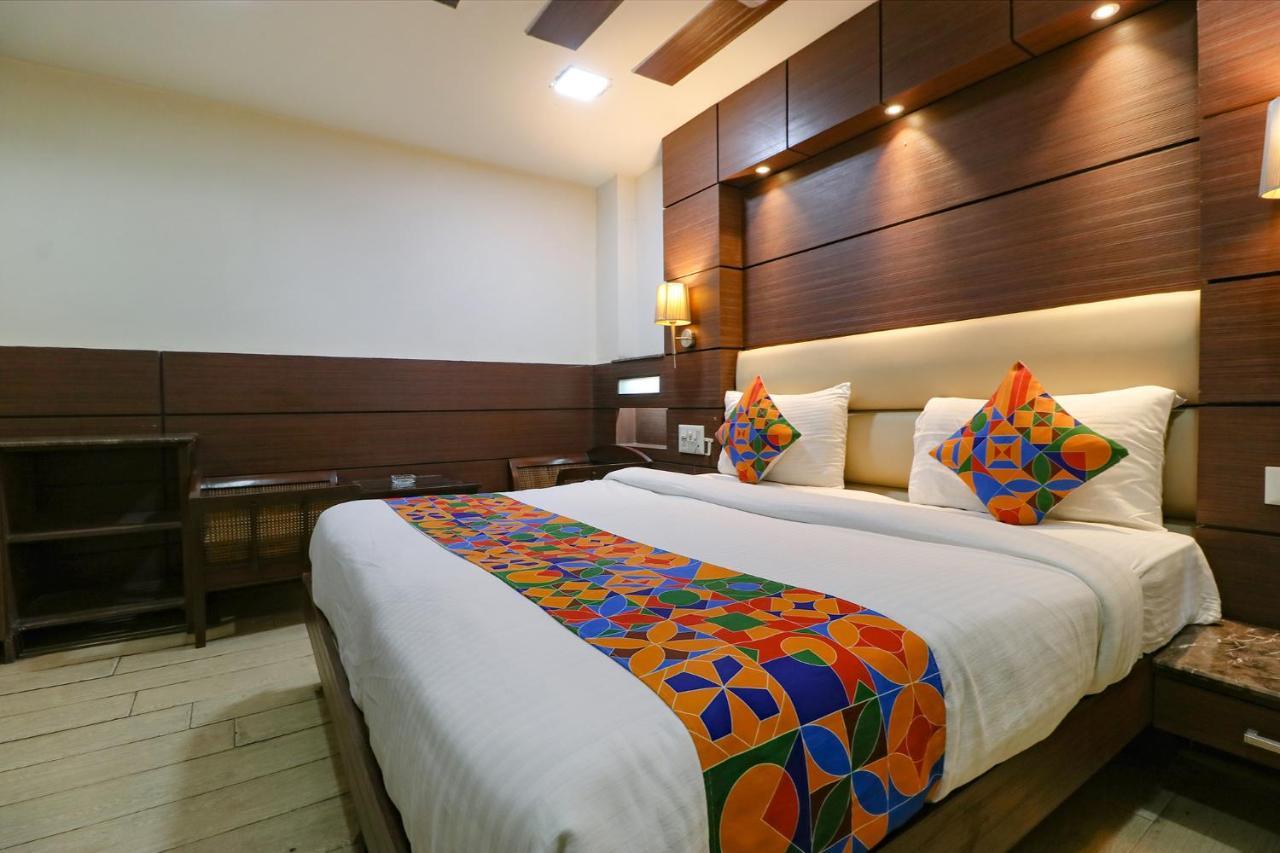 Fabhotel Admire Suites New Delhi Eksteriør billede