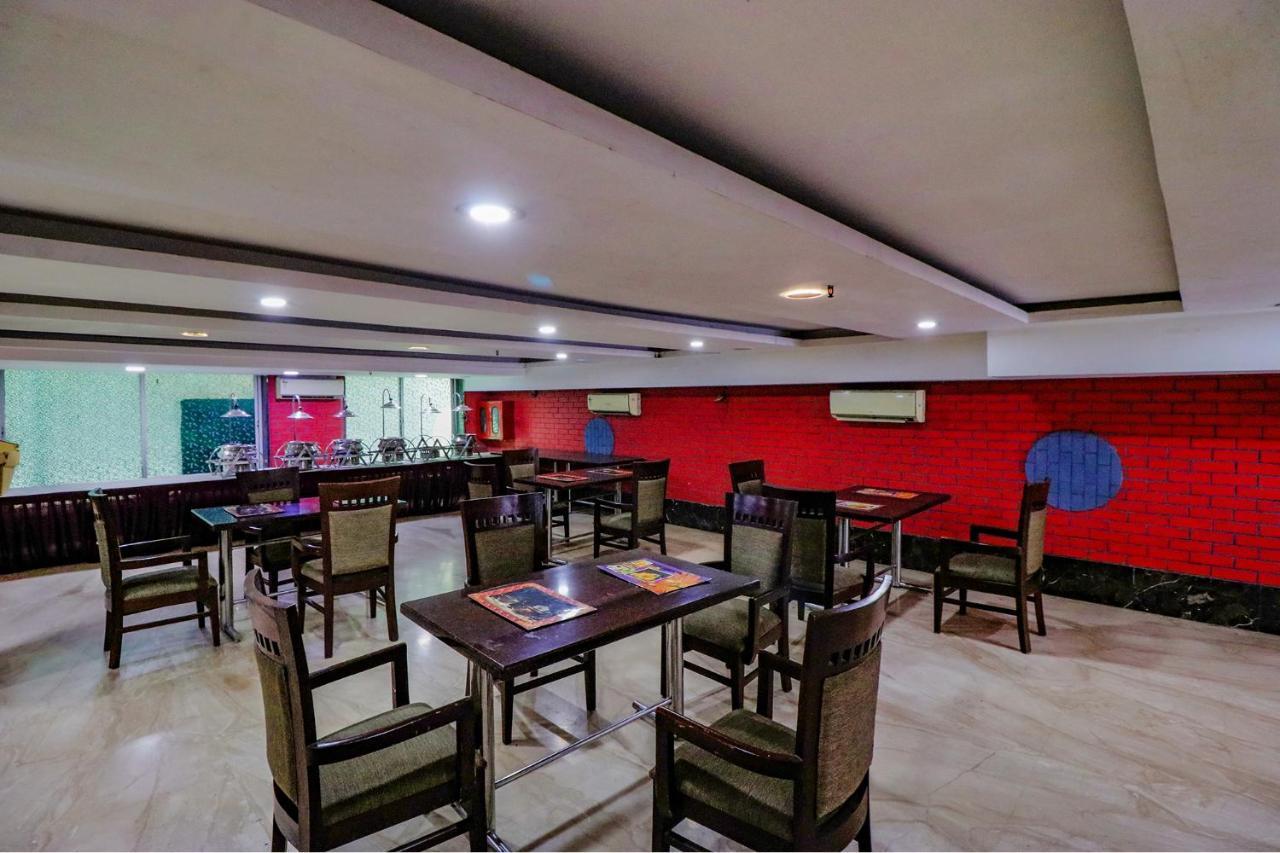Fabhotel Admire Suites New Delhi Eksteriør billede
