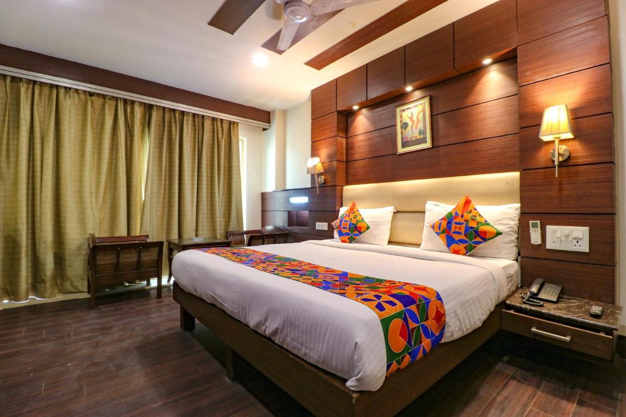 Fabhotel Admire Suites New Delhi Eksteriør billede