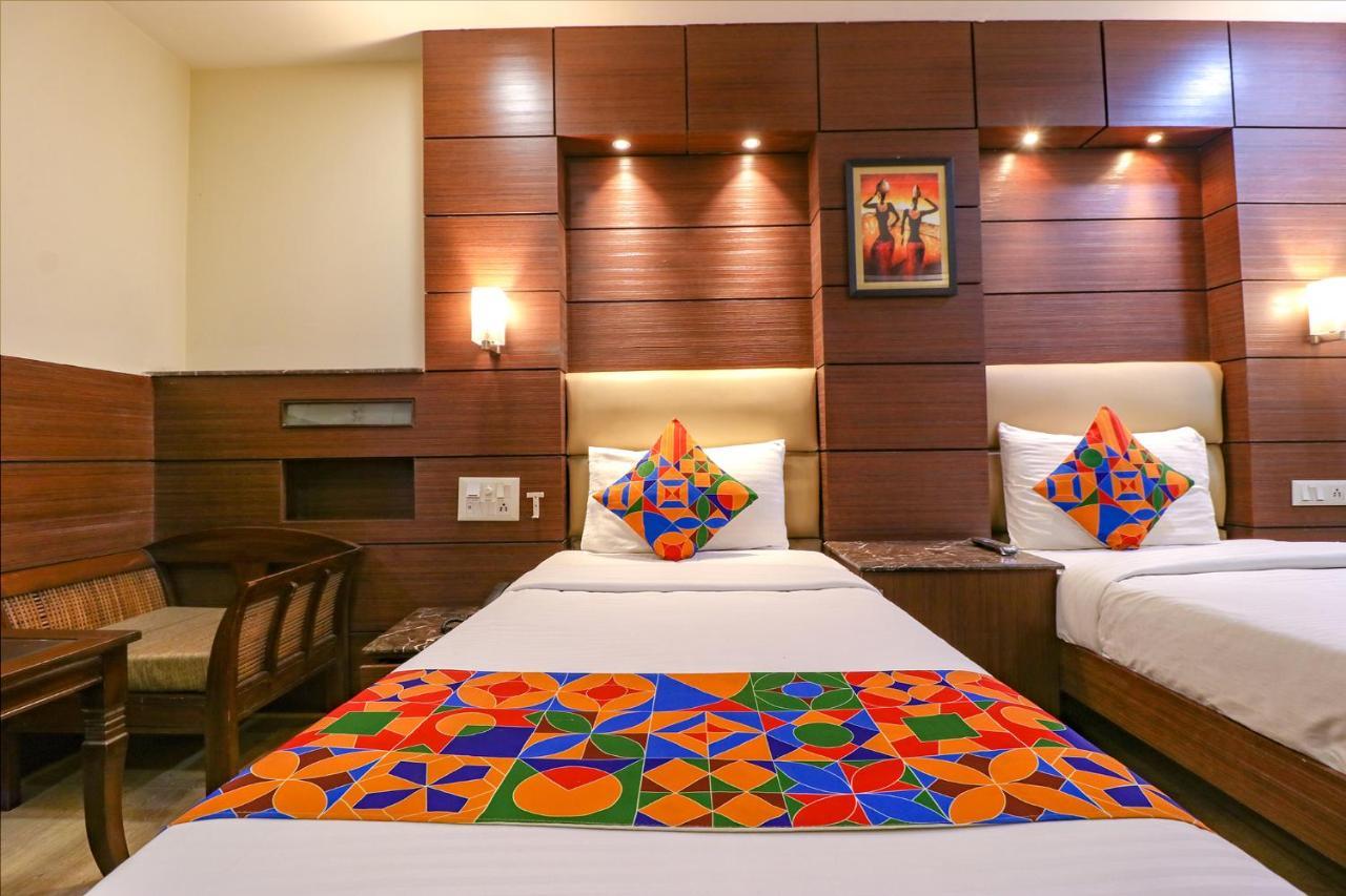 Fabhotel Admire Suites New Delhi Eksteriør billede