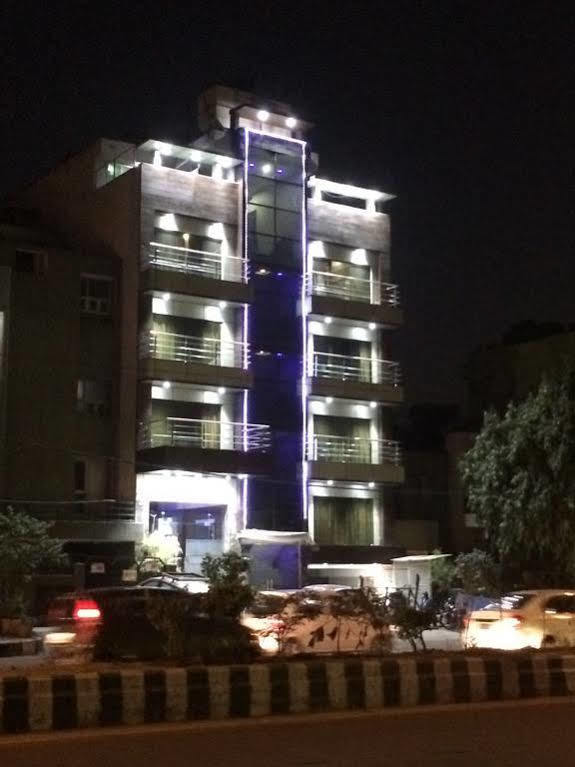 Fabhotel Admire Suites New Delhi Eksteriør billede