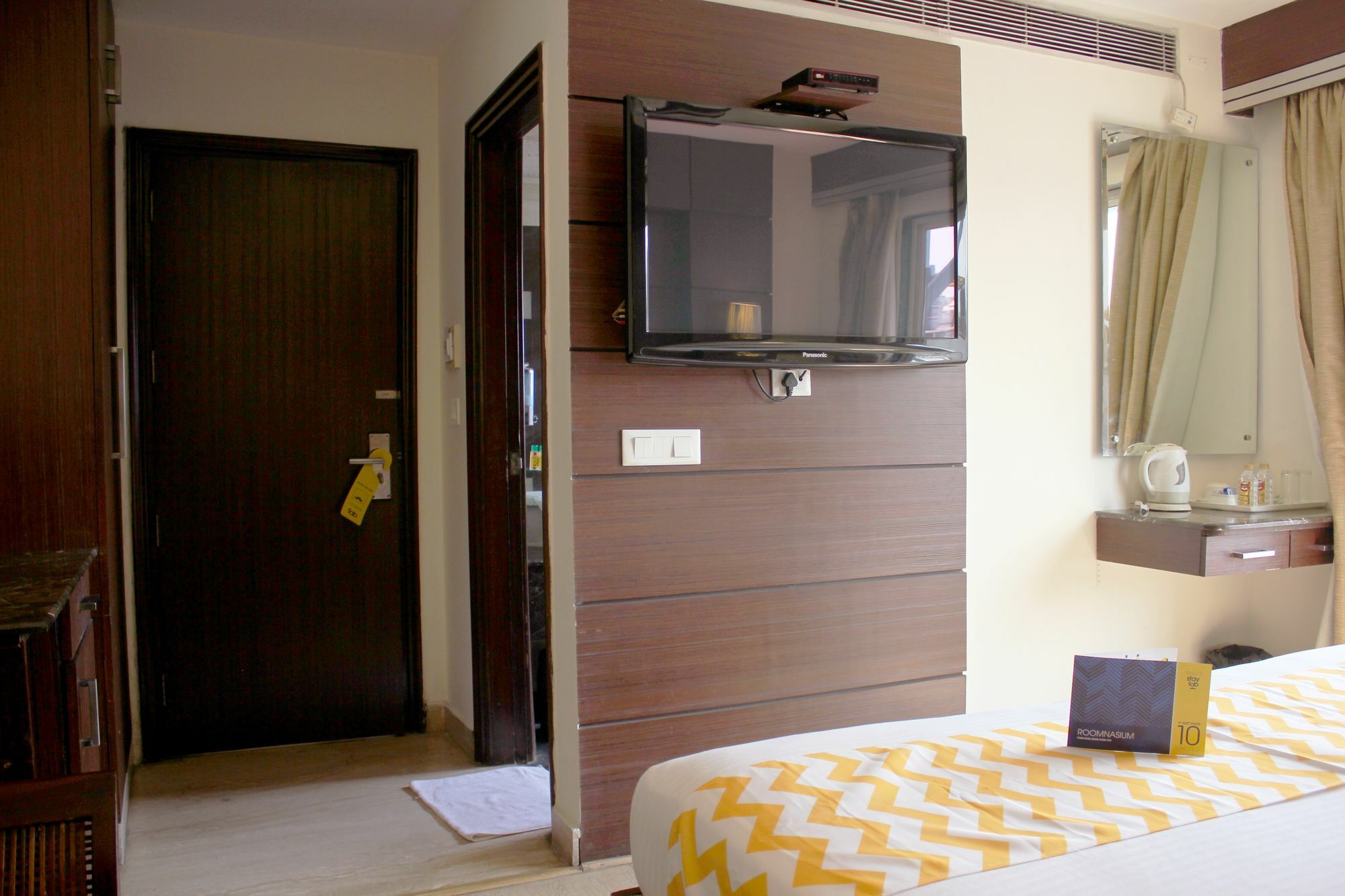 Fabhotel Admire Suites New Delhi Eksteriør billede
